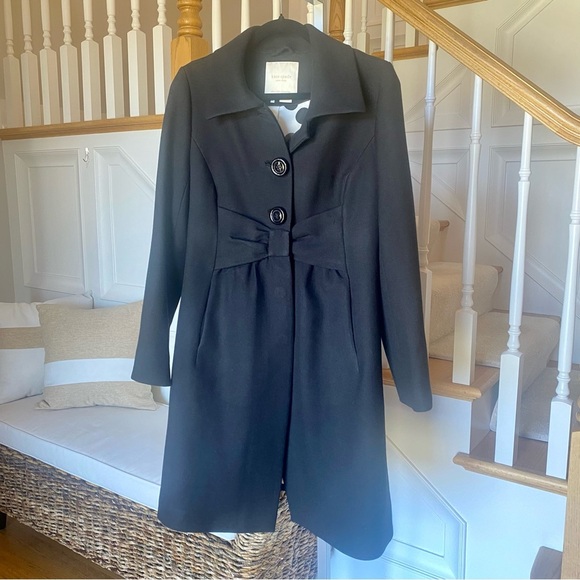 kate spade Jackets & Blazers - Kate Spade Black Size 6 Bow Front Coat - absolutely gorgeous